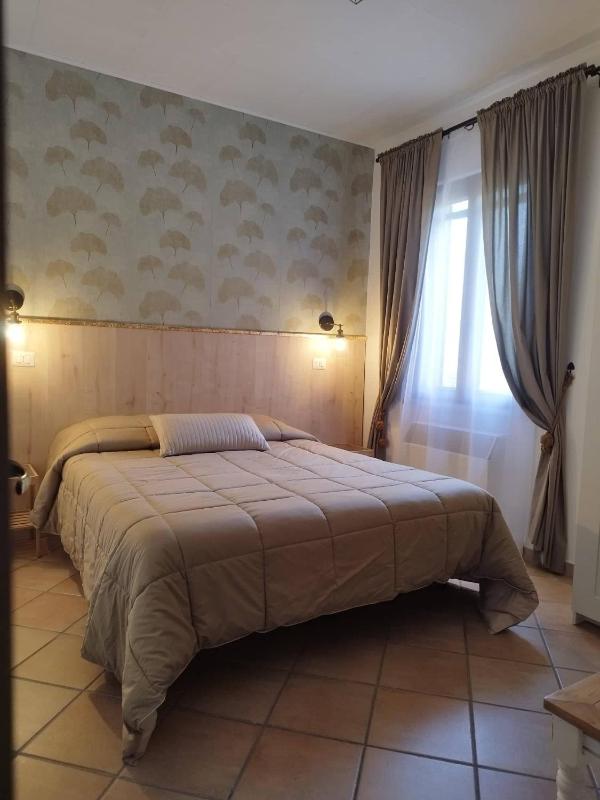 Single Room image 4