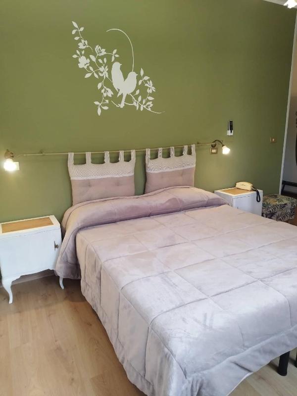 Quadruple Room image 4