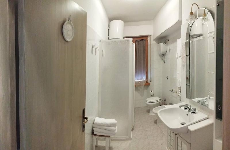 Quadruple Room image 2