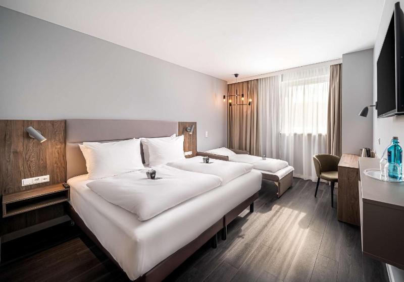 Classic Triple Room image 3
