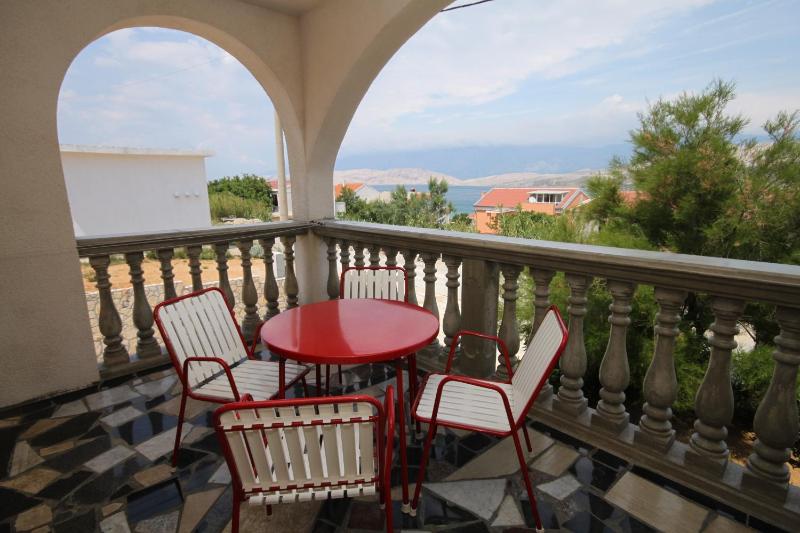 Two-Bedroom Apartment with Terrace and Sea View image 3