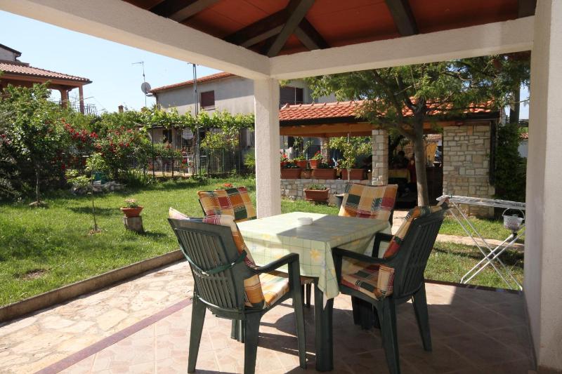 One-Bedroom Apartment with Terrace image 3
