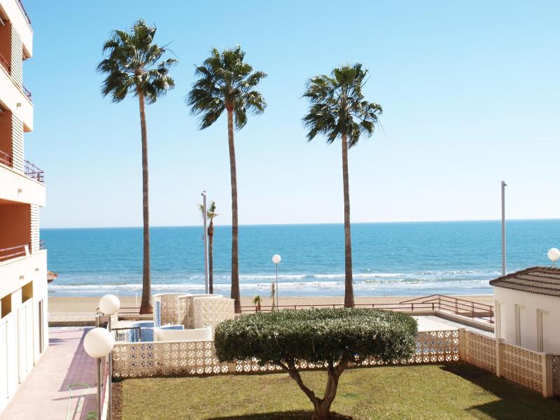 ApartUP La Concha Beachfront I - image 7