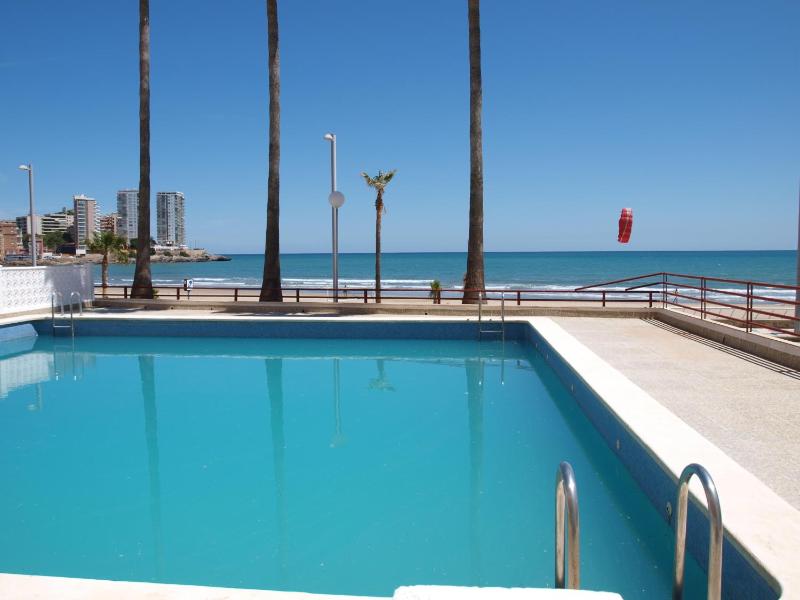 ApartUP La Concha Beachfront I - image 13