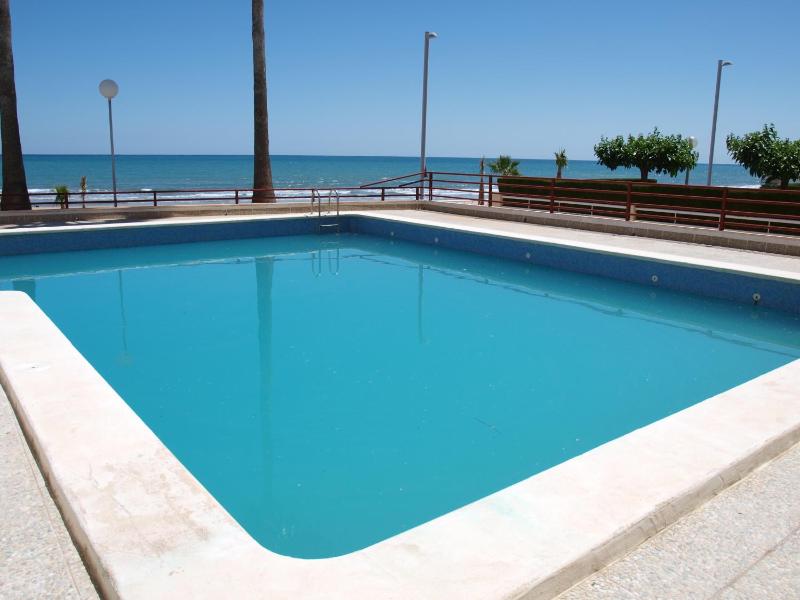 ApartUP La Concha Beachfront I - image 6