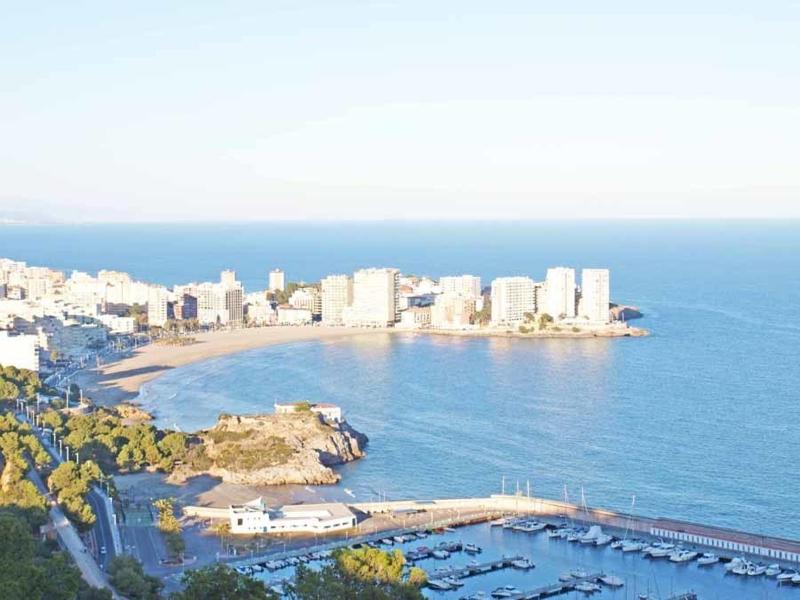 ApartUP Spectacular Beach View - image 17