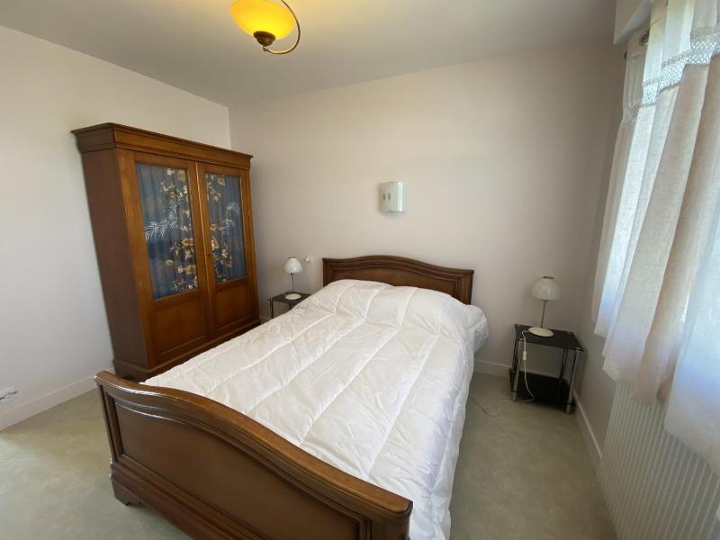 Holiday Home (10 Adults) image 2