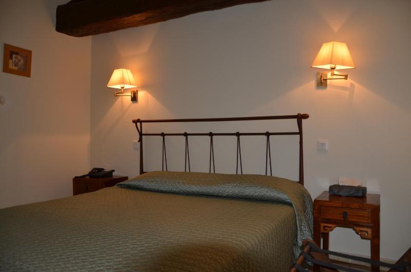 Standard Double Room image 2