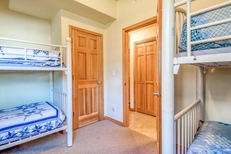 Bainbridge House - image 50