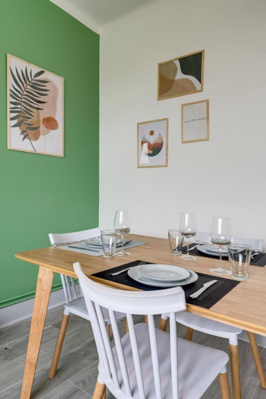 Le Parmelan - Beautiful T2 with balcony for up to 4 people - image 3