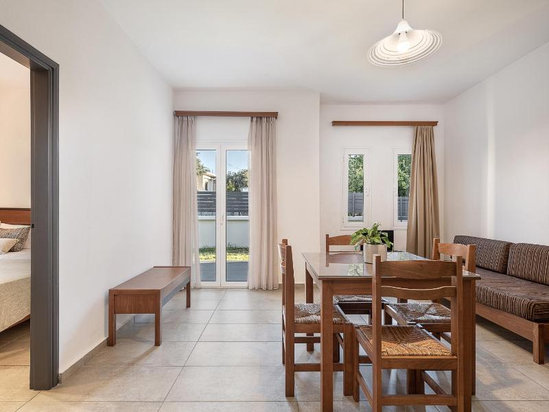 Triple Apartment image 4