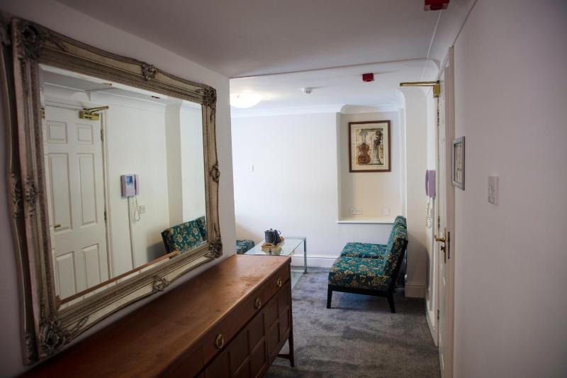 The Charlton Boutique Hotel - image 35