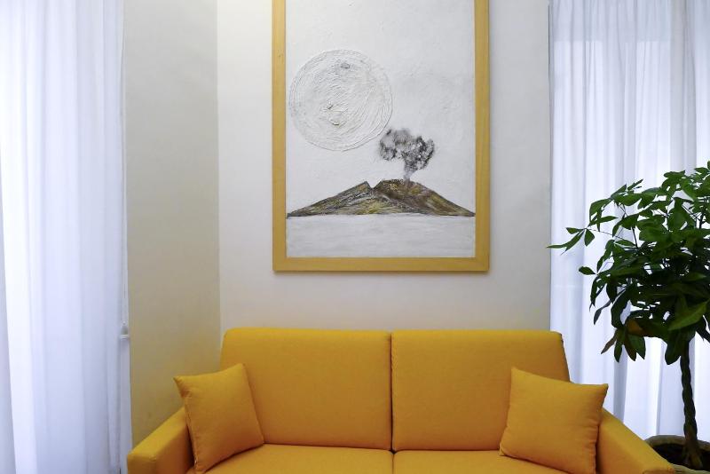 Studio - Split Level image 2
