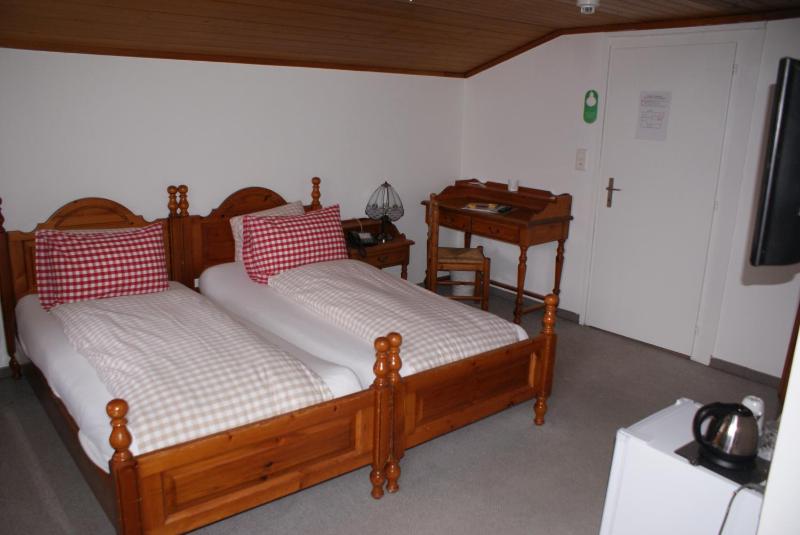 Standard Double or Twin Room image 4