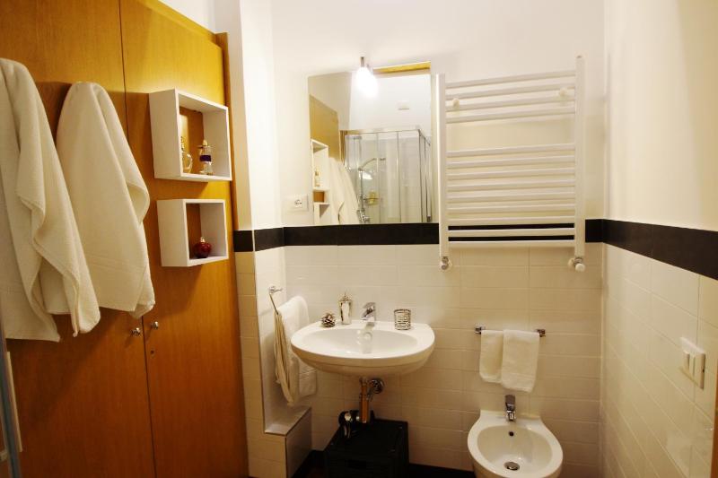 Superior Double or Twin Room with City View image 4