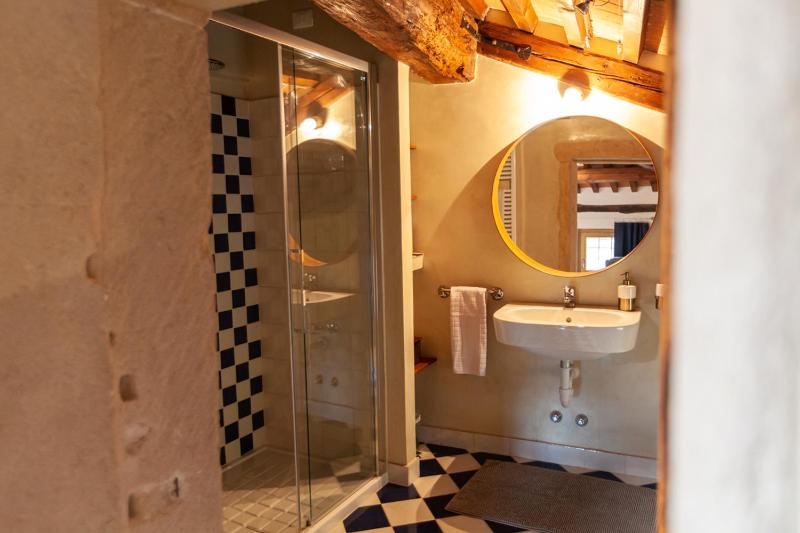 Double Room with Private Bathroom image 1