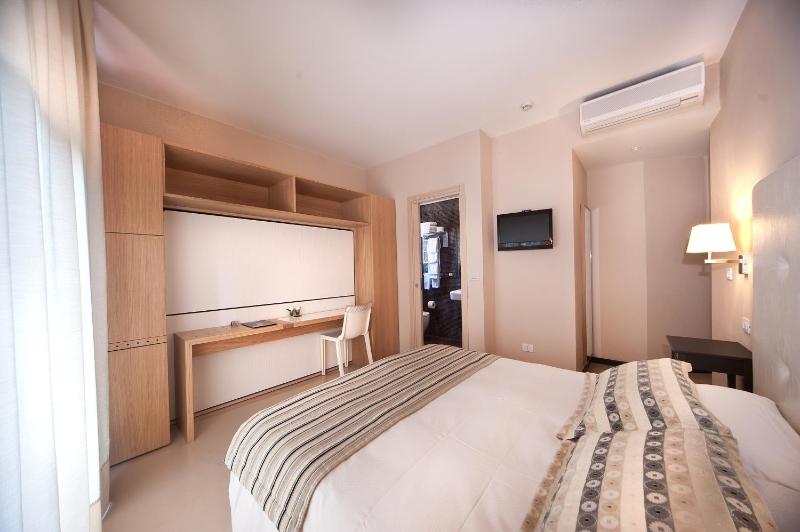 Hotel Carla - image 34