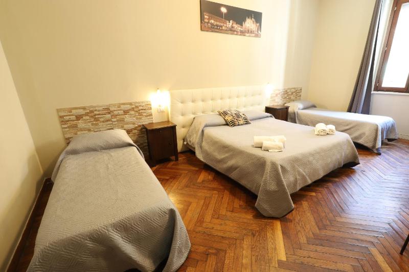 Triple Room image 3