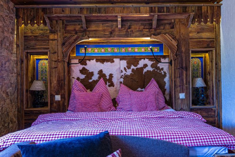 Standard Double or Twin Room image 4
