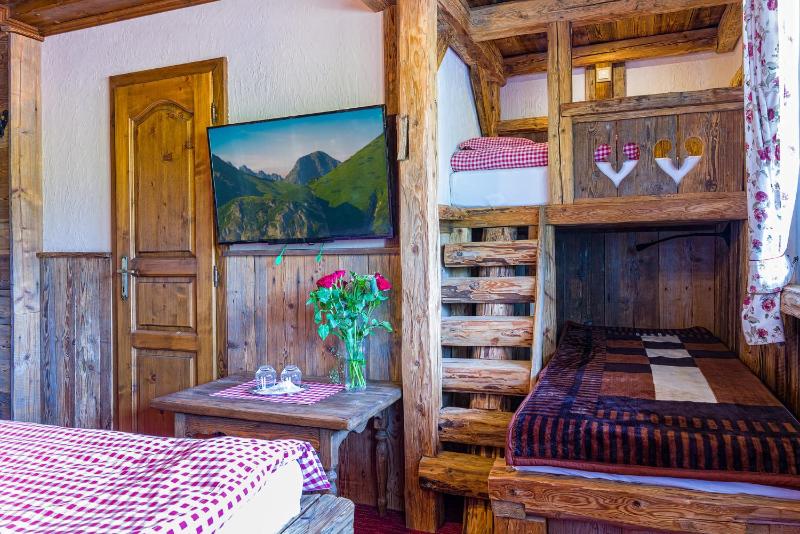 Economy Double Room image 4