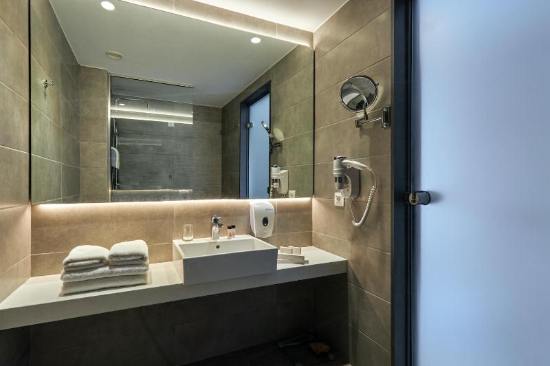 Superior Double Room image 1
