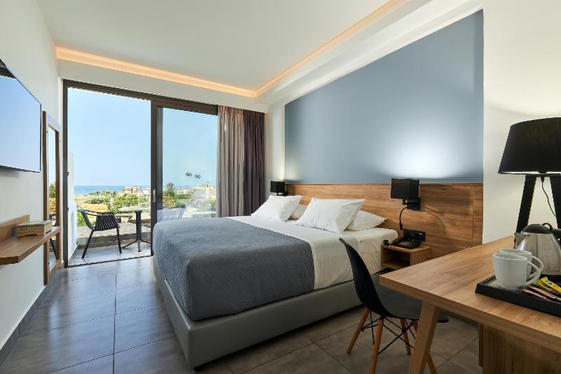 Superior Double Room image 3