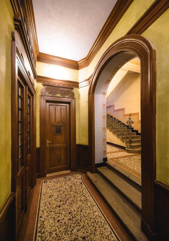 Triplex Kings Apartment in Old Town - image 10