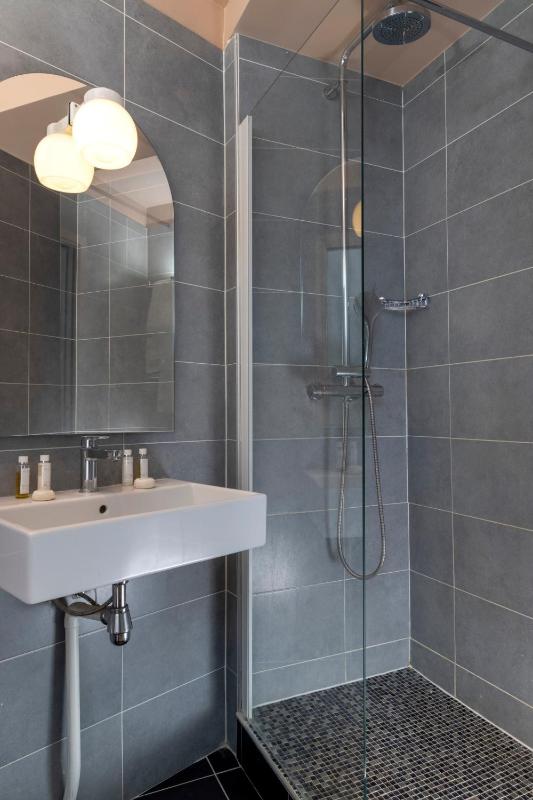 Superior Room image 4