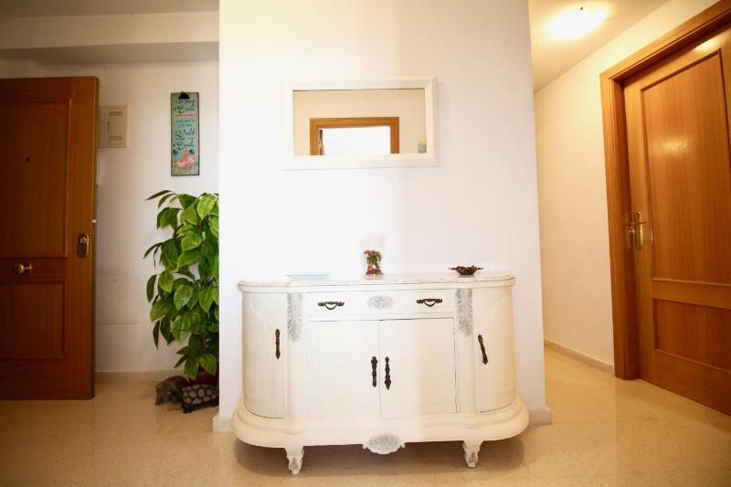 APARTAMENTO POSTIGUET CON BALCON - image 6