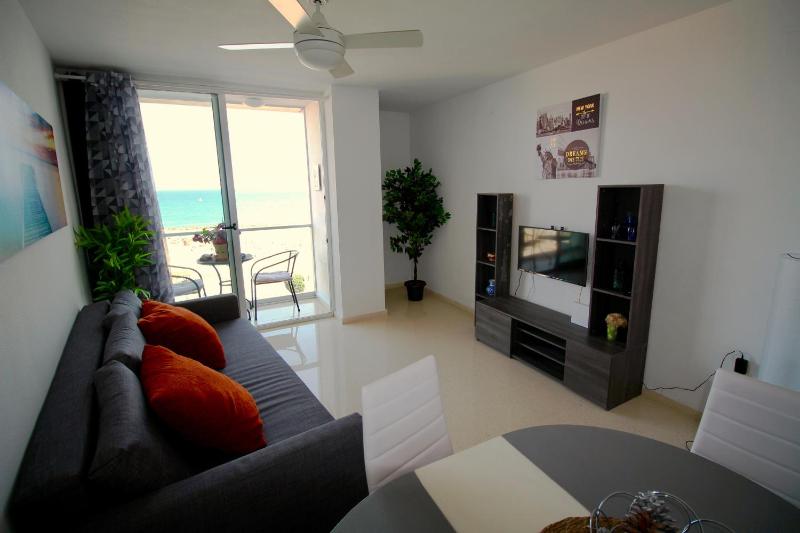 APARTAMENTO POSTIGUET CON BALCON - image 22