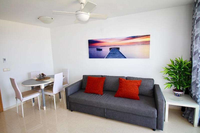 APARTAMENTO POSTIGUET CON BALCON - image 16