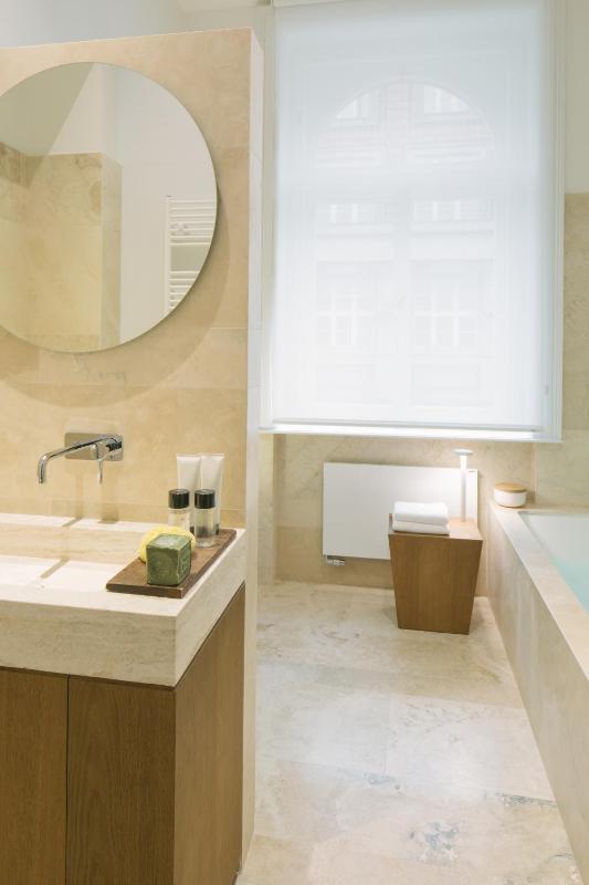 Luxury Superior image 2