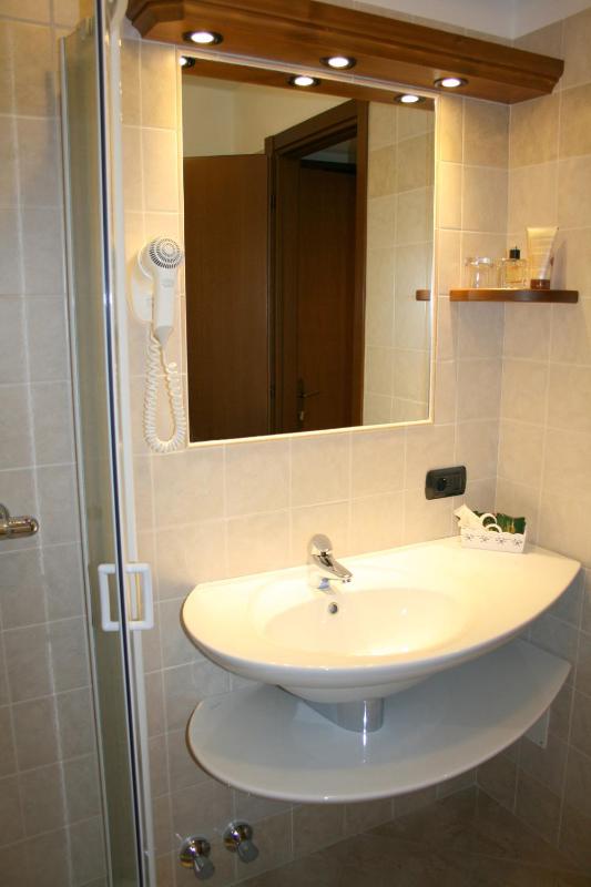 Superior Double or Twin Room image 4