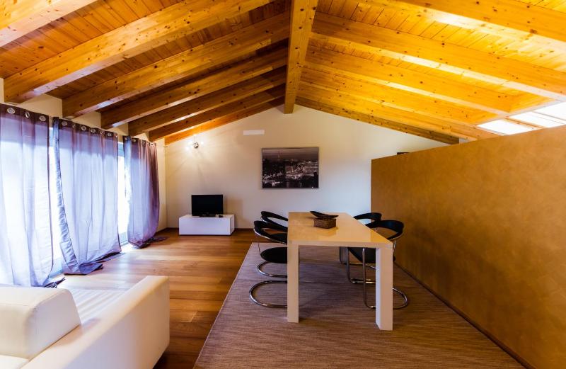 Vip Bergamo Apartments - image 3