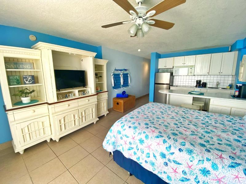 Harbour Beach Resort Studios! - image 5