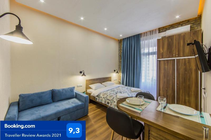 One-Bedroom Apartment image 1