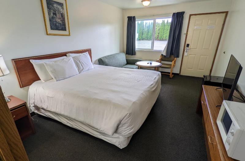 King Room image 1