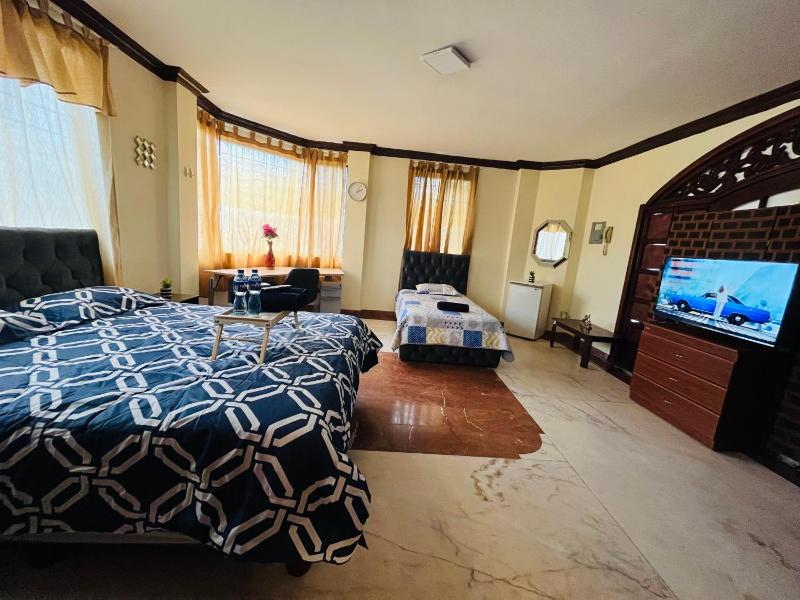 Mega Suite junto al San Marino Shopping - image 2