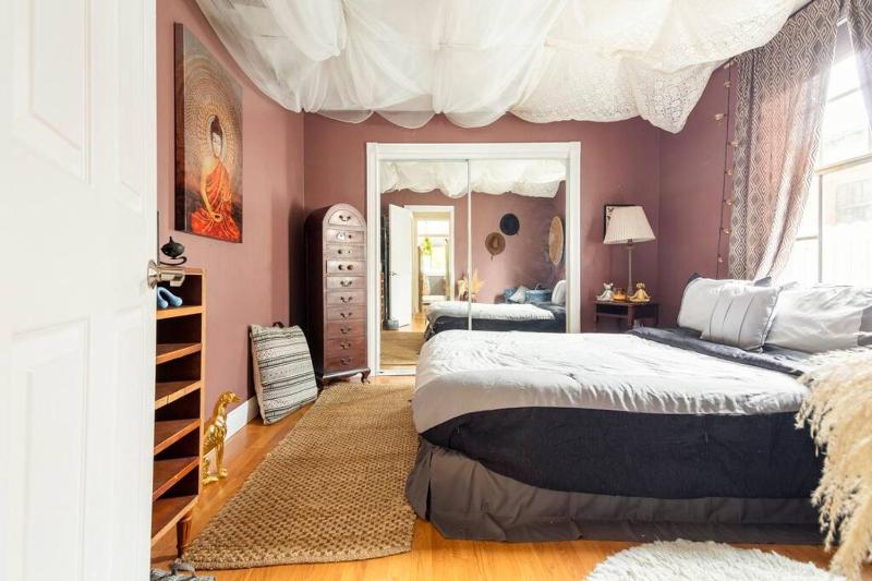 The Cozy Villa-private parking - image 13