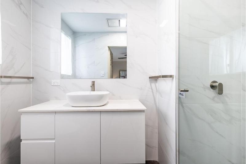 The Bay House 48 Government Road Shoal Bay Ducted air conditioning 5 bedroom holiday home with Wi Fi Foxtel - image 35
