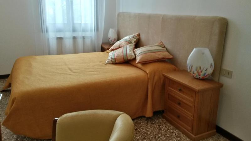 Double Room with Private External Bathroom image 1