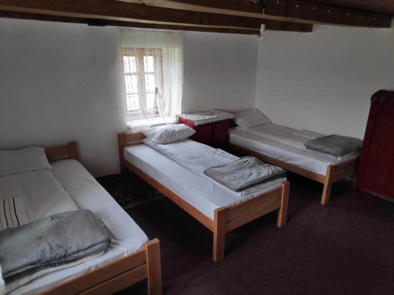 Classic Triple Room image 1