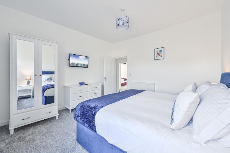 The Falstone Apartment - image 4