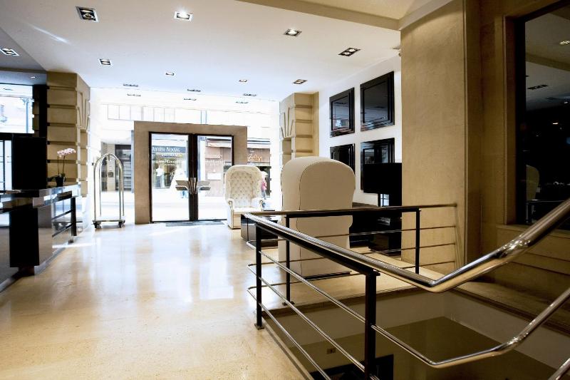 Hotel Clarin - image 4