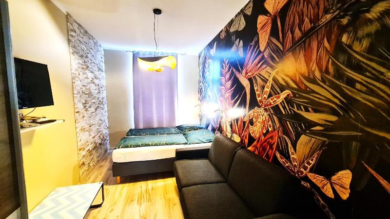 Apartment image 3