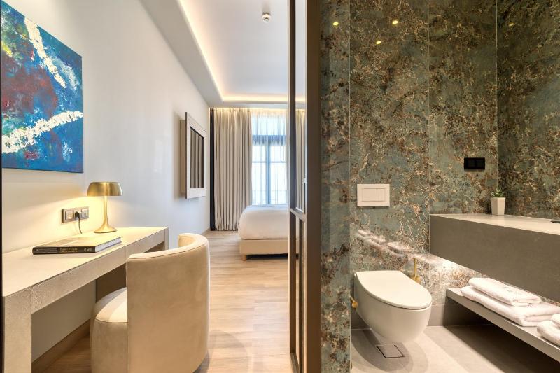 Grand Hotel Kalamata - image 30