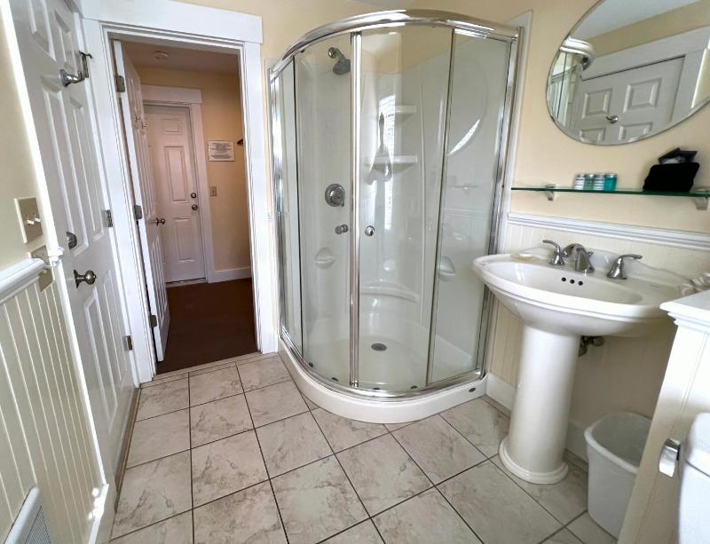 Double Room with Two Double Beds and Fireplace image 2