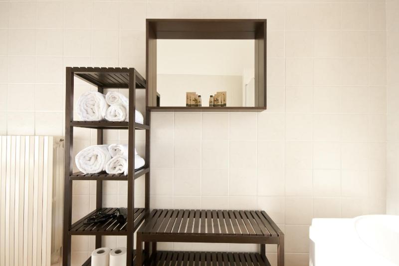 Deluxe Double Room image 2