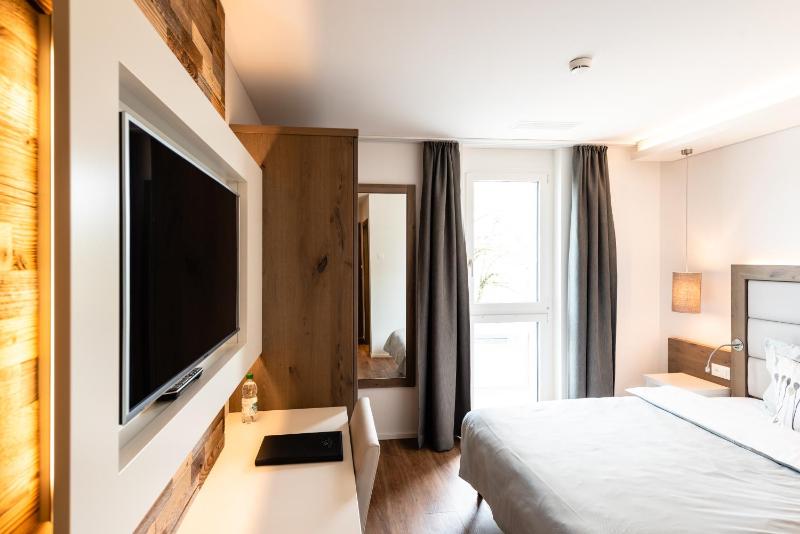 Single Room image 3