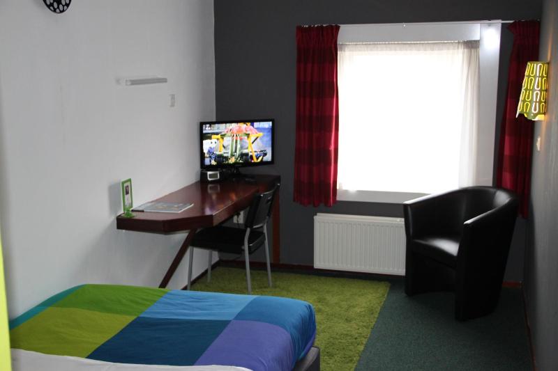 Double Room - Basement image 2